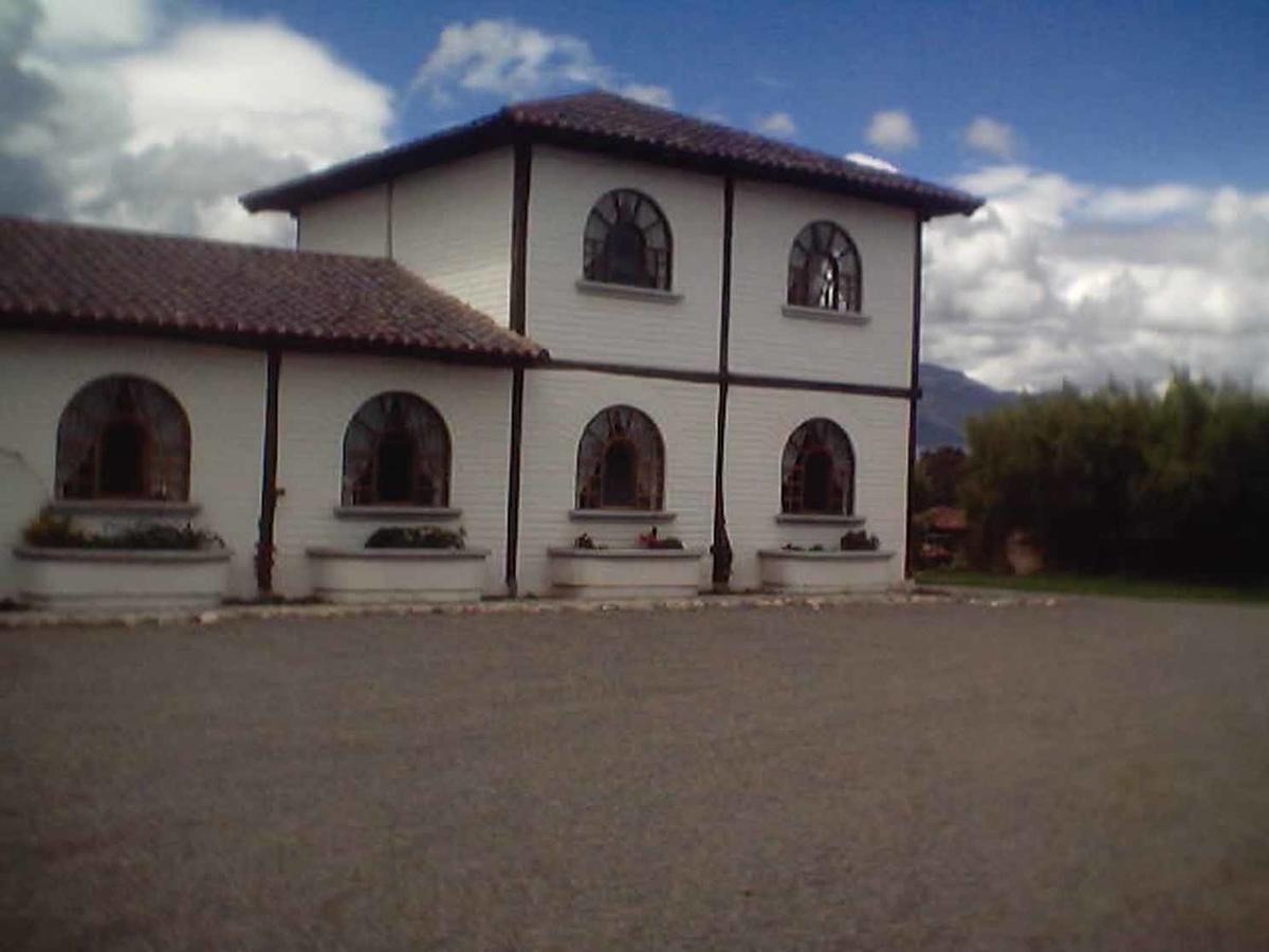 Hosteria Hacienda Pueblo Viejo Atuntaqui Exteriér fotografie